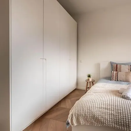 Luxe Gerenoveerd In Oud-zuid Daire