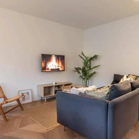 Amsterdam City Apartment Near Museum District & Vondelpark With View Apartment